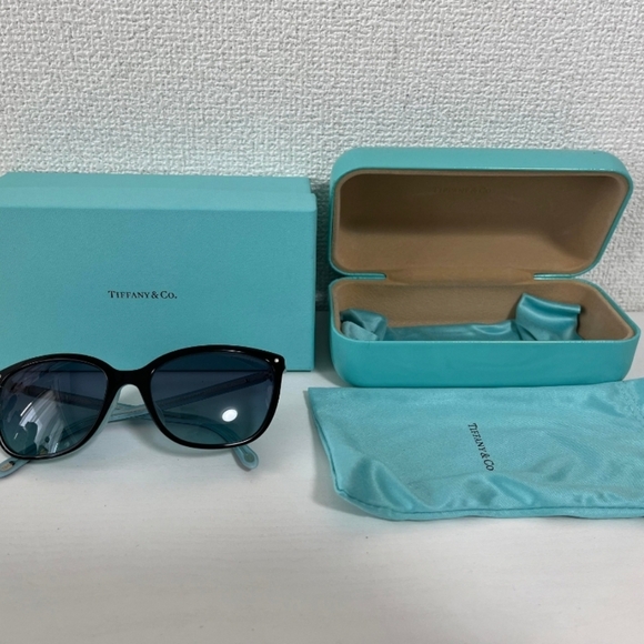 Tiffany sunglasses - Picture 1 of 6